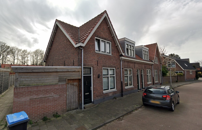 Bonairestraat 11-17 woningen bouwjaar 1914 foto april 2022.jpg