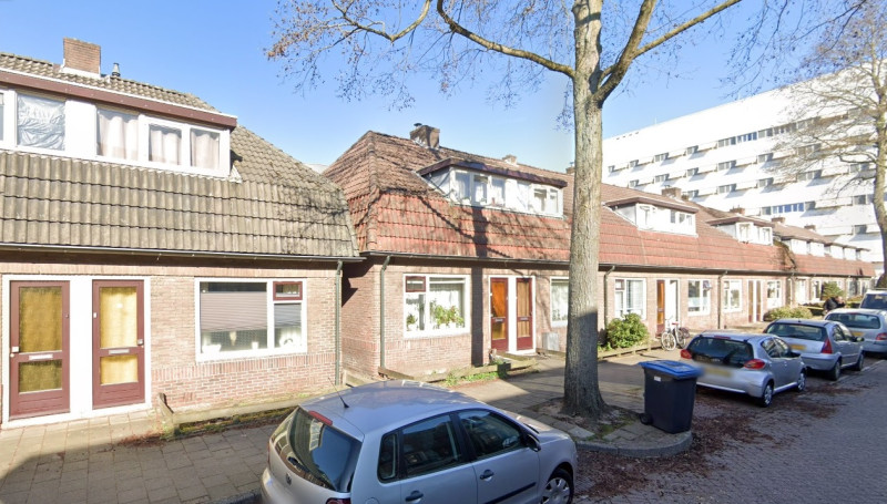 Borneostraat 57-67 woningen bouwjaar 1926 foto maart 2022.jpg