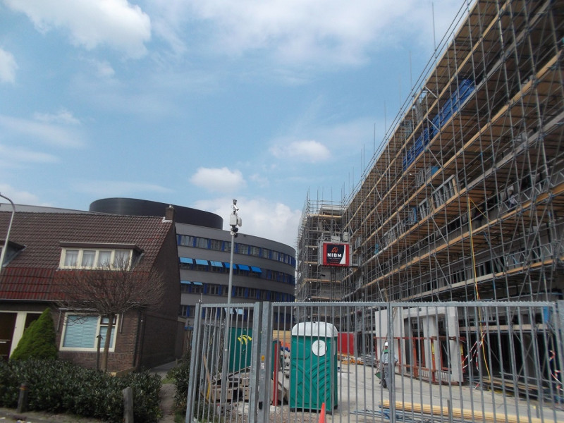 Borneostraat 79 daarnaast nieuwbouw MST.JPG