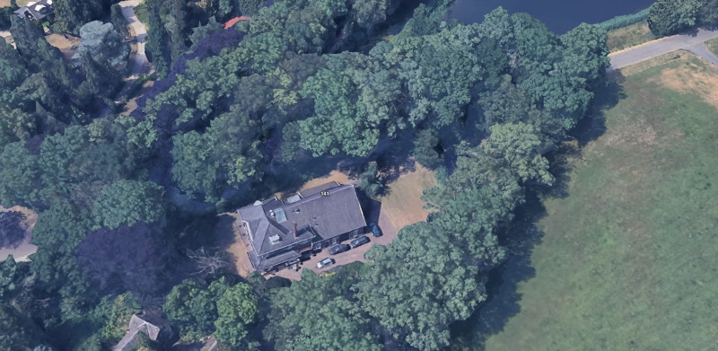 De Braakweg 141 luchtfoto earth google 24-6-2023.jpg