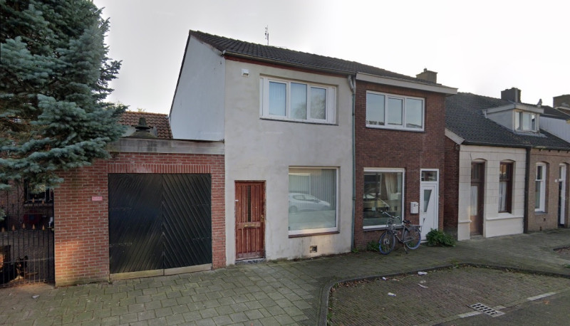 Bremstraat 30-32 woningen bouwjaar 1910 foto 2022.jpg
