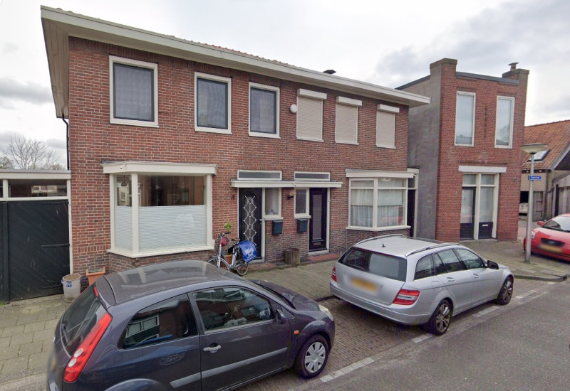 Bremstraat 36-38 woningen bouwjaar 1936 foto 2022.jpg