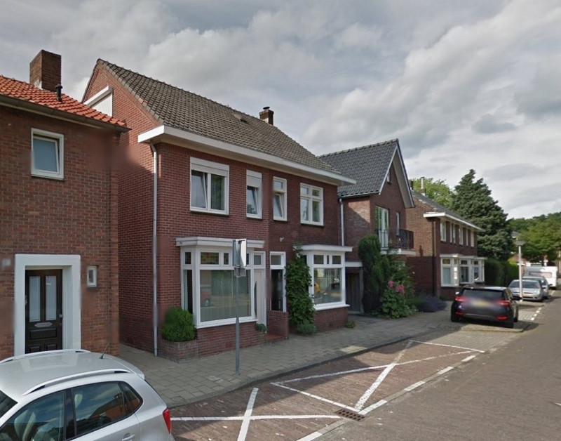 Bremstraat 45-47 wonngen bouwjaar 1935 foto 2014.jpg
