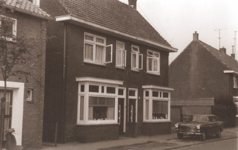 Bremstraat 45-47 woningen 1967.jpg