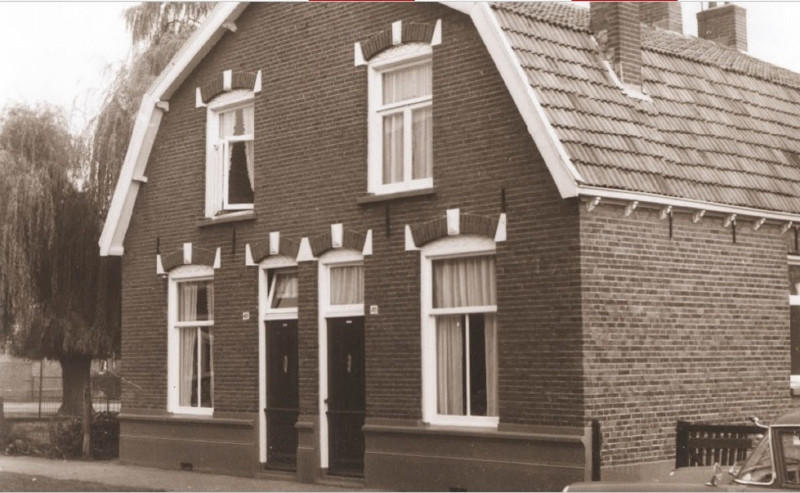 Bremstraat 46-48 woningen 1967.jpg