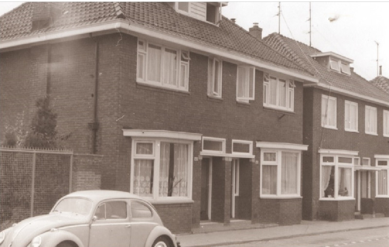 Brinkstraat 140-142 foto 1967.jpg