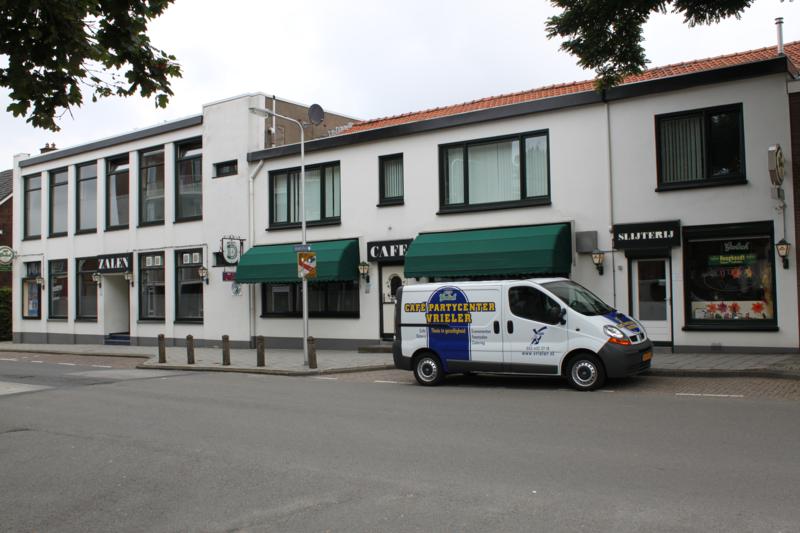 Brinkstraat 301-303 Cafe & Partycenter Vrieler.jpg