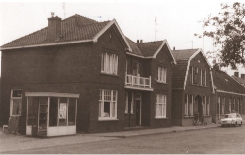 Broekheurnerweg 67-69 woningen bouwjaar 1920 foto 1967.jpg