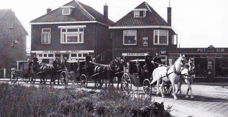 Broekheurnerweg 256-258 later Wethouder Gerberstraat 6 Cafe Sport en Piet v Dijk.jpg