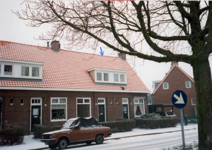 Buitenzorgplein 10-11-12 woningen bouwjaar 1931 foto 1991.jpg