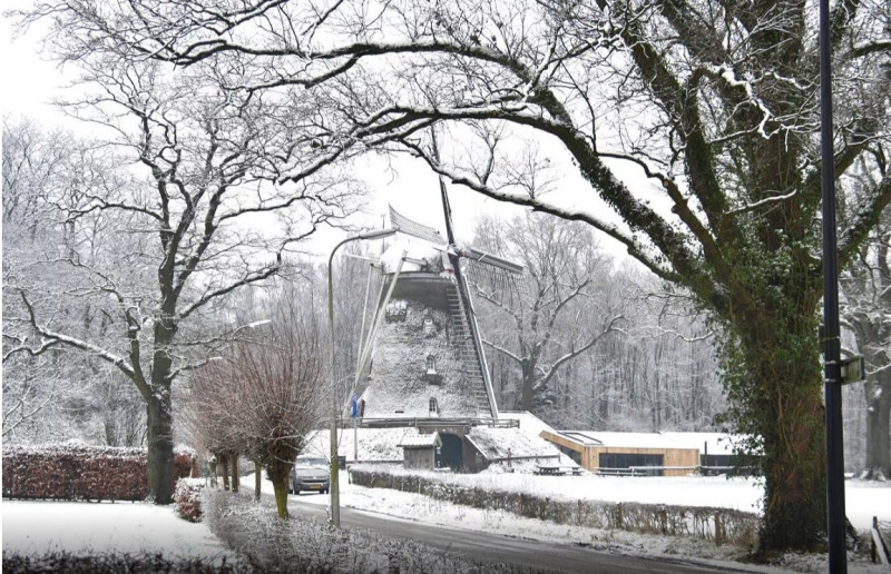 Lonneker molen winterfoto  9-1-1925.jpg