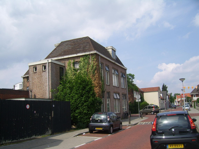 burgemeester jacobsstraat 18 hoek Jacobastraat.JPG