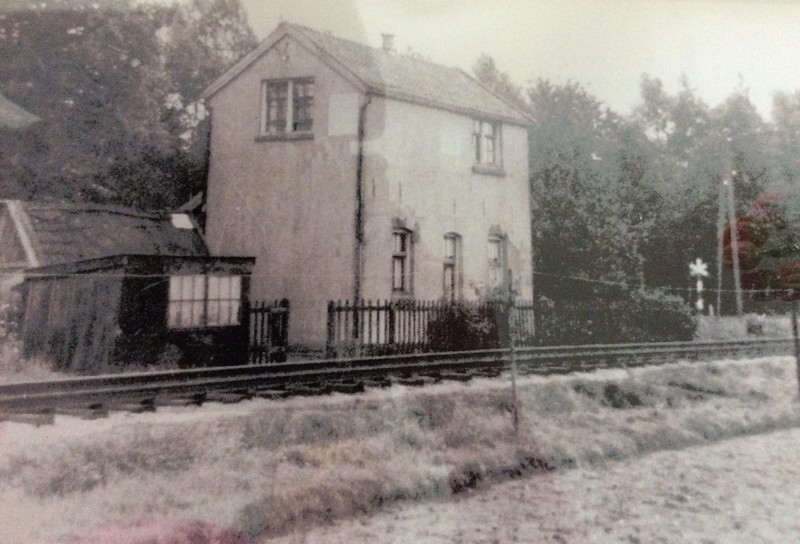 Buurserstraat 140 voormalige halte Esmarke aan de spoorlijn naar Broekheurne.jpg