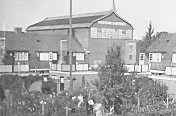 rorink en van der broek hal 1933.jpg