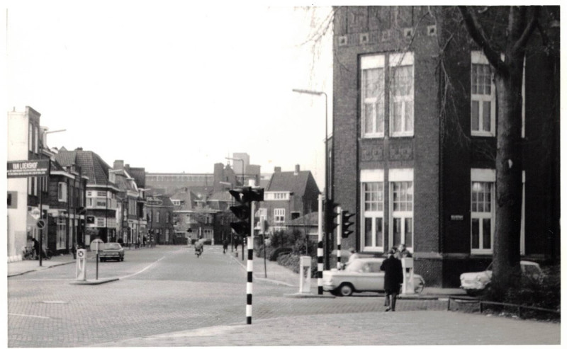 C.F. Klaarstraat 18 links en rechts 1 Lyceum.jpg