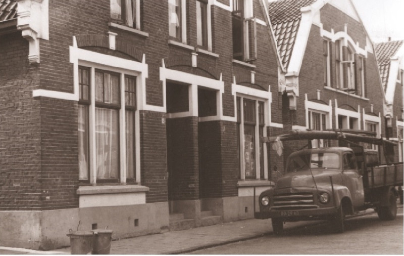 C.J. Snuifstraat 9-11 foto 1967.jpg