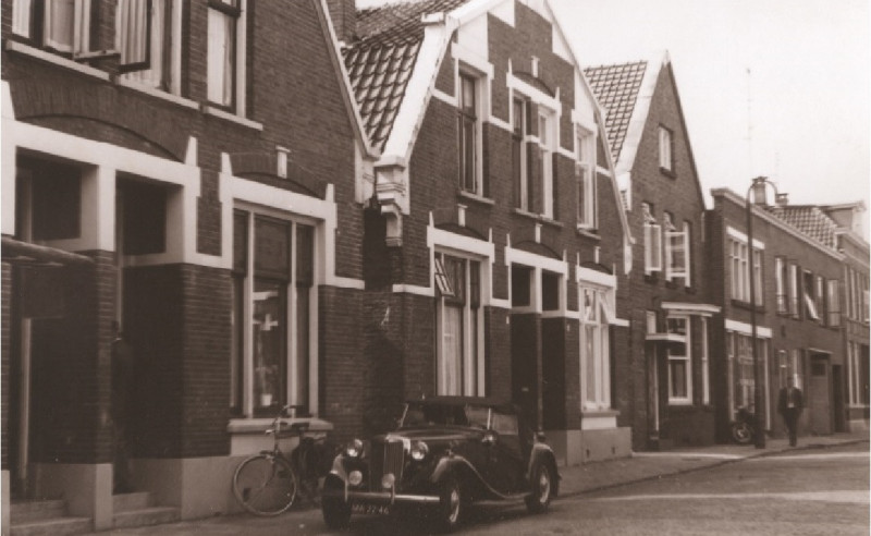 C.J. Snuifstraat 13-15 foto 1967.jpg