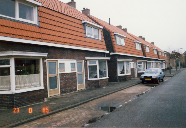 Cornelis Houtmanstraat 16 woningen 1985.jpeg