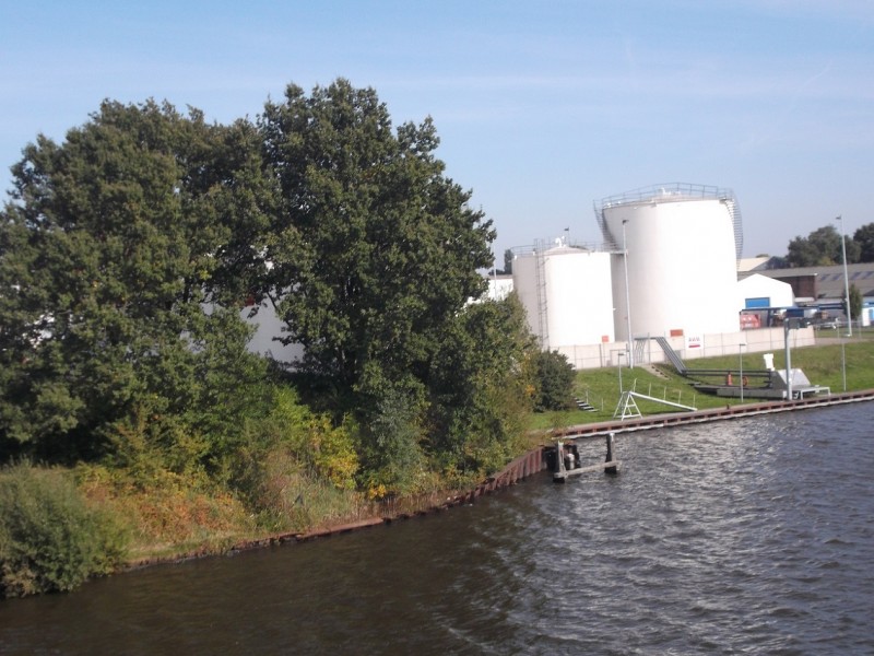 Twentekanaal vanaf Lonnekerbrug.JPG