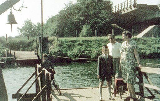 lonnekerbrug veerpont.JPG