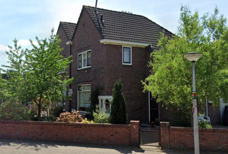 Cort van der Lindenlaan 41 woning bouwjaar 1921 foto 2022.jpg