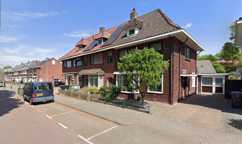 Dahliastraat 38-40-42 hoek Anemoonstraat woningen bouwjaar 1936 foto 2022.jpg