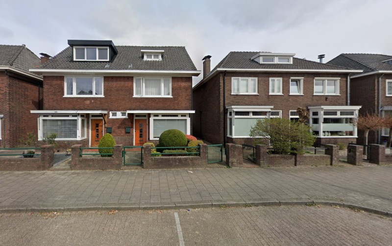 Dahliastraat 86-88-90-92 woningen foto 2022.jpg