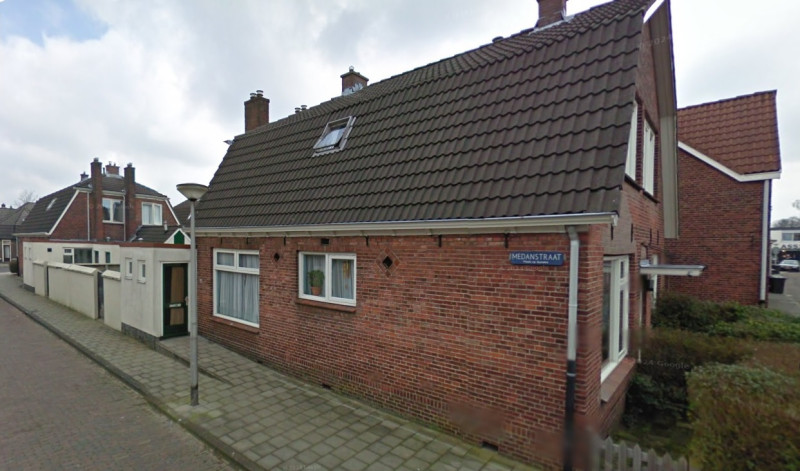 Delistraat 24 hoek Medanstraat woning foto 2009.jpg