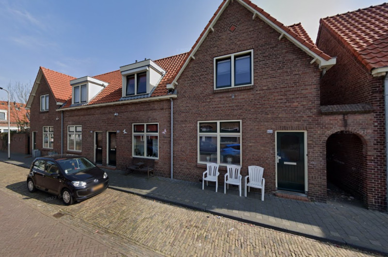 Dennenweg 120-122-124-126 woningen bouwjaar 1916 foto 2022.jpg
