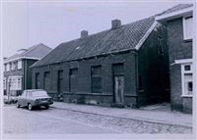 Dennenweg 144-148 woningen 22-11-1986.jpg