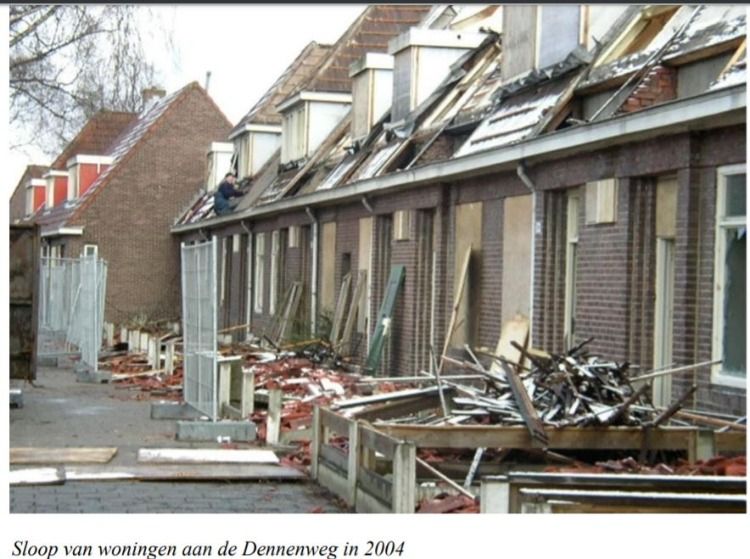 Dennenweg 212-226 sloop Drentse Buurt 2004.jpg