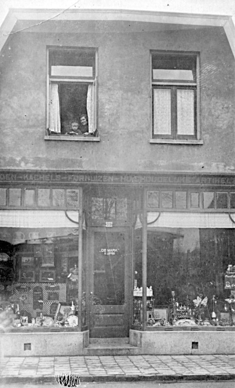 Deurningerstraat 39 Haardenmagazijn H. Leppen 1930.jpg