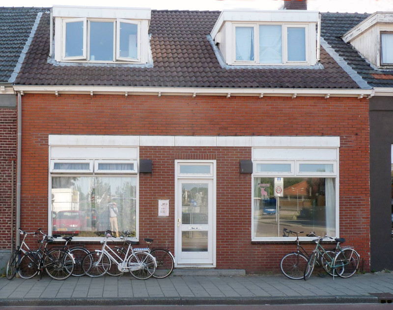 Deurningerstraat 40-42 vroeger pand Fa. E. Meijer handwerkwinkel. foto 2013 pand bouwjaar 1880.jpg