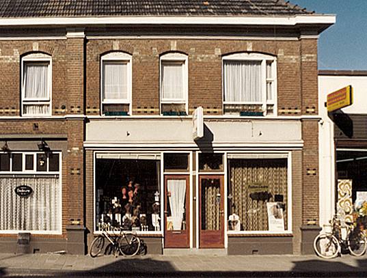 Deurningerstraat 85 kapperszaak.jpg