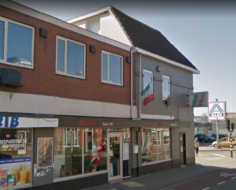 Deurningerstraat 91-91b pizzeria Pulicinella.jpg