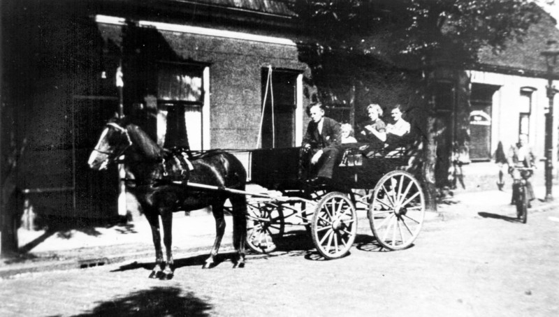Deurningerstraat 179 rechts winkel Wibier.jpg