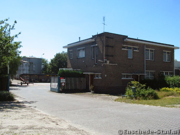 Kanaalstraat 335 Avia eerder pand Oliko.jpg