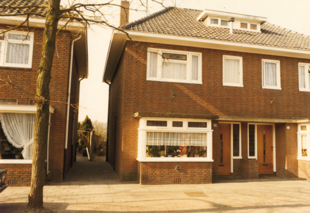 Dorpsstraat 29 woning bouwjaar 1936 foto 1977.jpeg