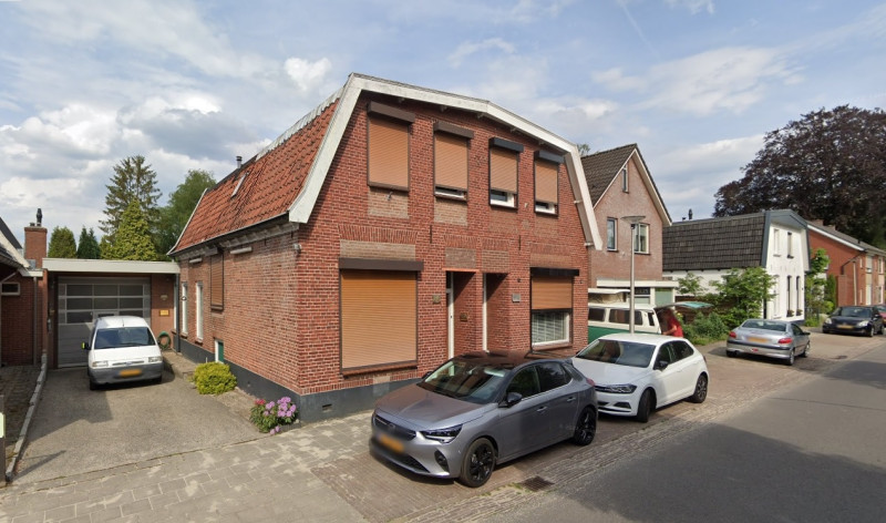 Dorpsstraat 34-36 woningen bouwjaar 1914 foto 2022.jpg
