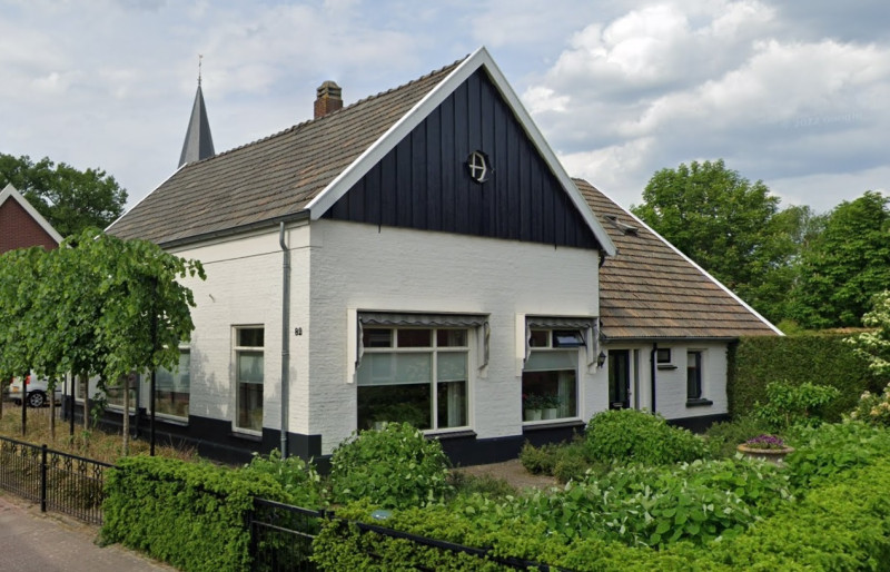 Dorpsstraat 82 woning bouwjaar 1896 foto 2022.jpg