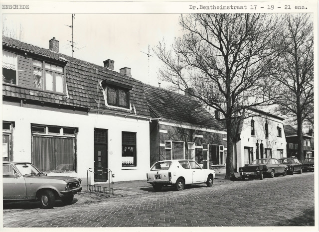 Dr. Benthemstraat 17-19-21 woningen 21-5-1980.jpeg