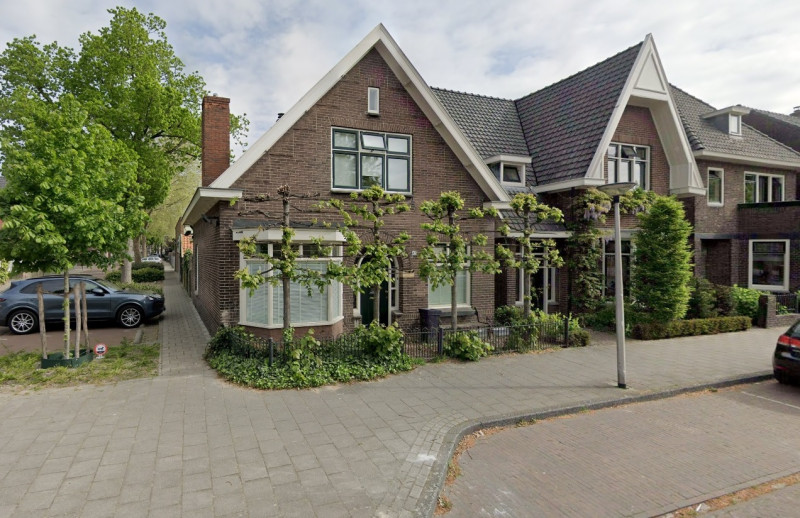 Dr. Benthemstraat 43-45 hoek Nicolaas Beetsstraat.jpg