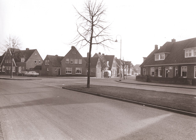 Dr. Kostersstraat 1 e.v. vanaf Pathmossingel.jpeg