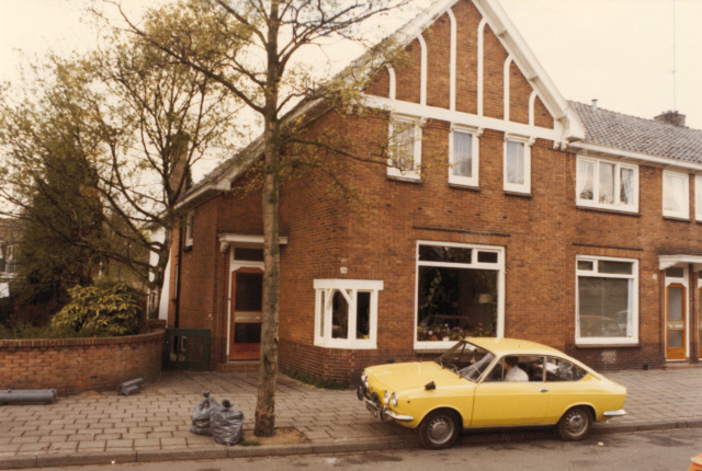 Dr. Schaepmanlaan 38 woningen foto 1977.jpeg