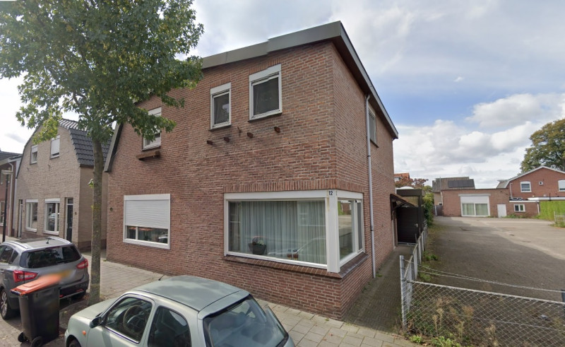 Dr. Stamstraat 12-14 woningen bouwjaar 1902 foto 2023.jpg