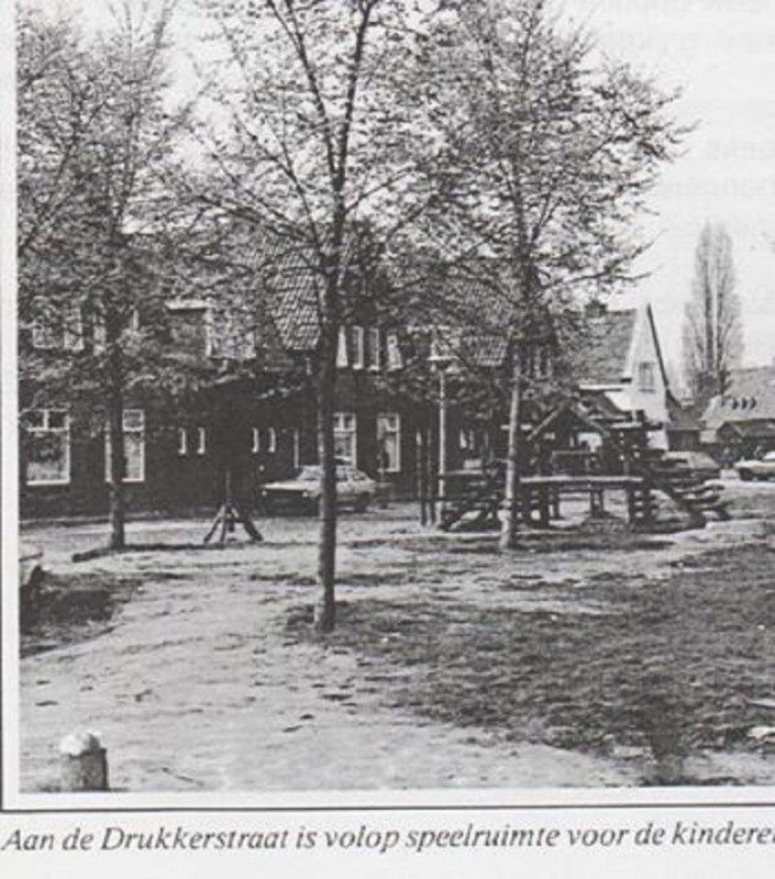 Drukkerstraat 1-5 speeltoestellen.jpg