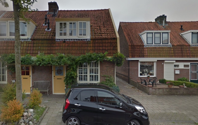 Ekersdijk 81-83-85 voorheen Eekmaatstraat 81-83-85 woningen bouwjaar 1926 foto 2016.jpg