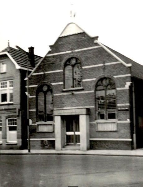 Apostolische Kerk 1.jpg