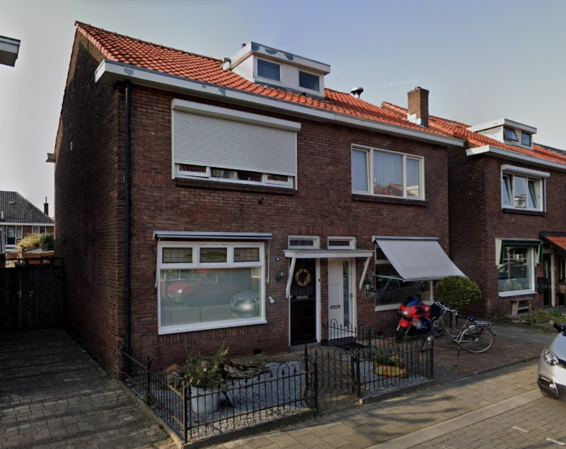 Eikstraat 50-52 woningen bouwjaar 1937 foto 2022.jpg