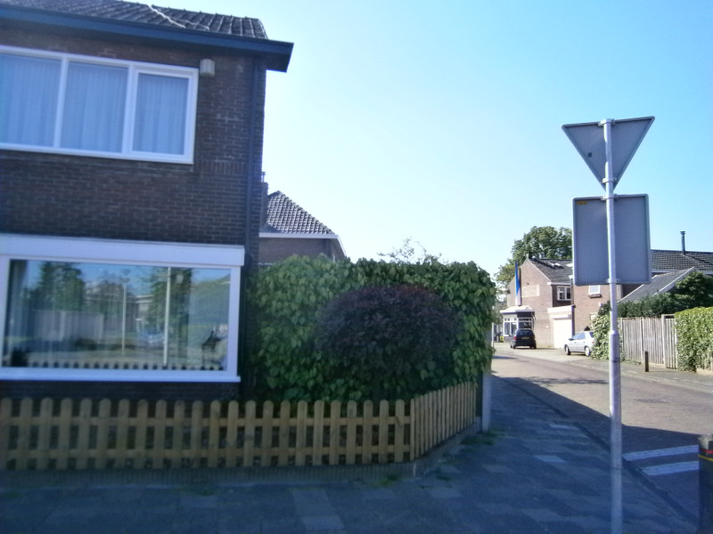 Elferinksweg 29 hoek Kastanjestraat 28-4-2015.JPG